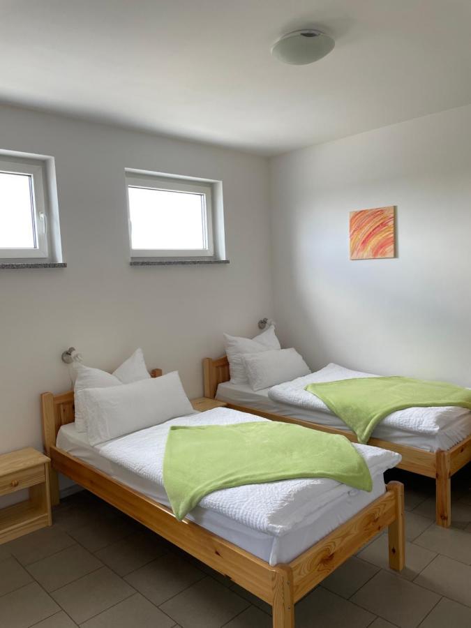 Twt Motel Triptis Bagian luar foto