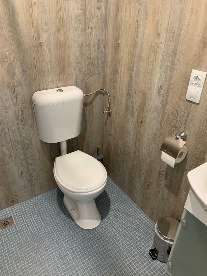 Twt Motel Triptis Bagian luar foto